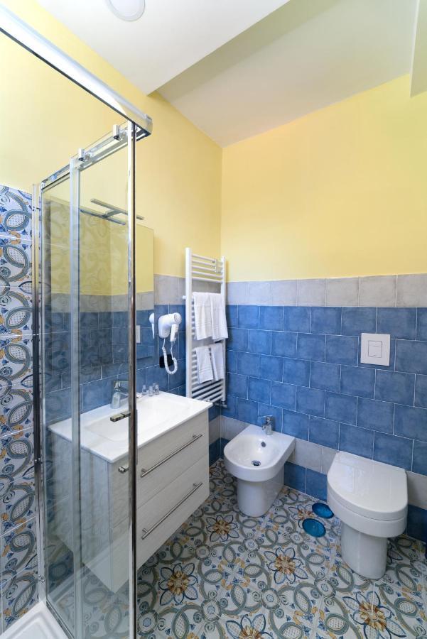 Suite & Luxury Rooms Palazzo Diomede Carafa 나폴리 외부 사진